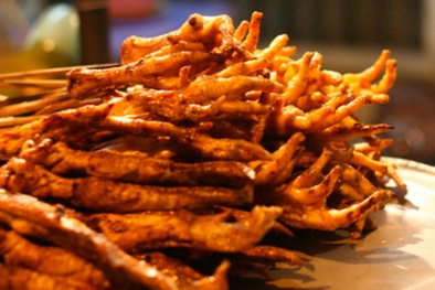 Mối nguy từ món chân gà